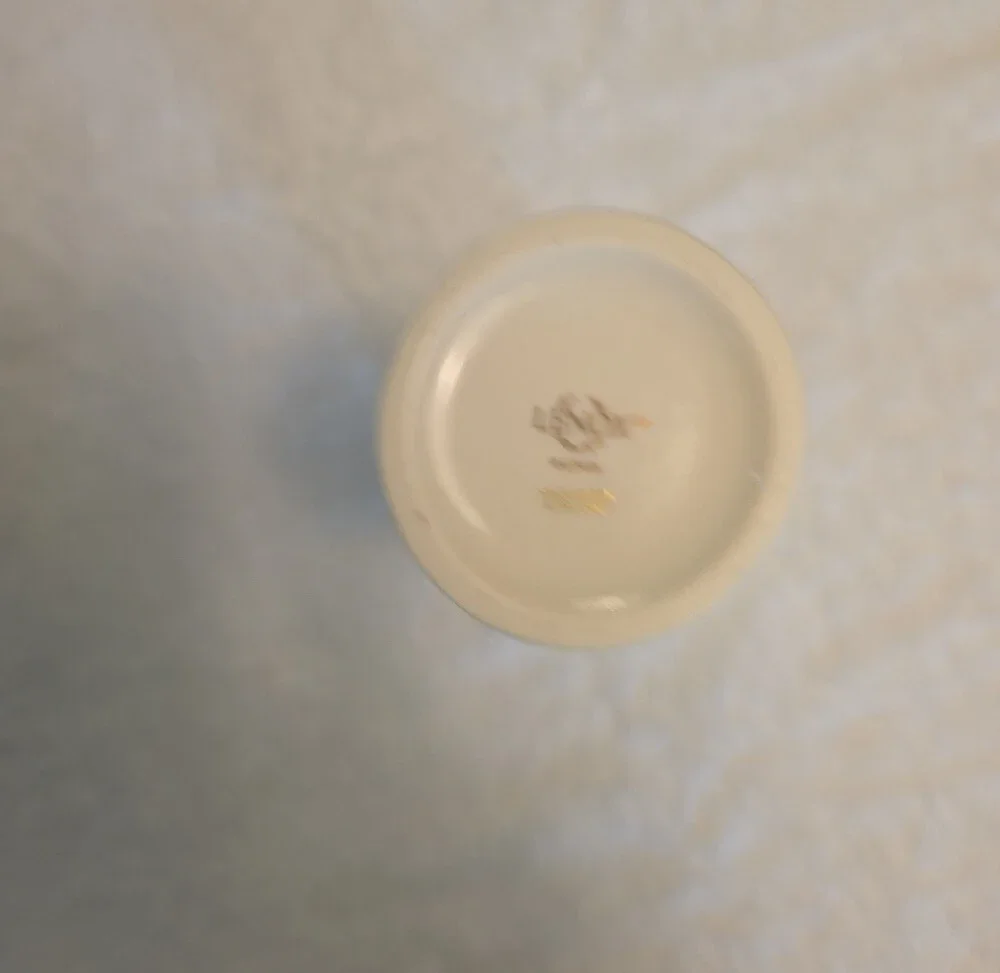 Lenox elegant white