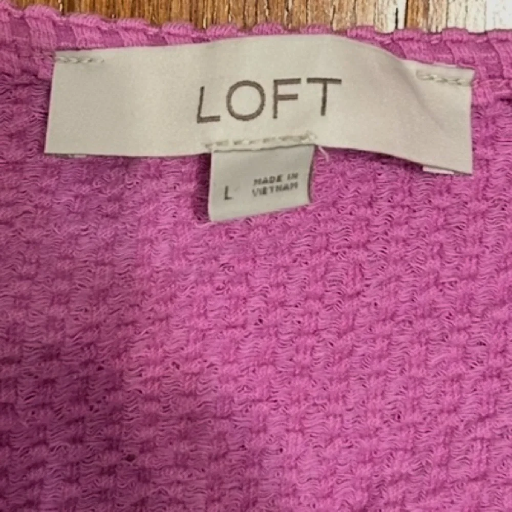 LOFT pink textured
