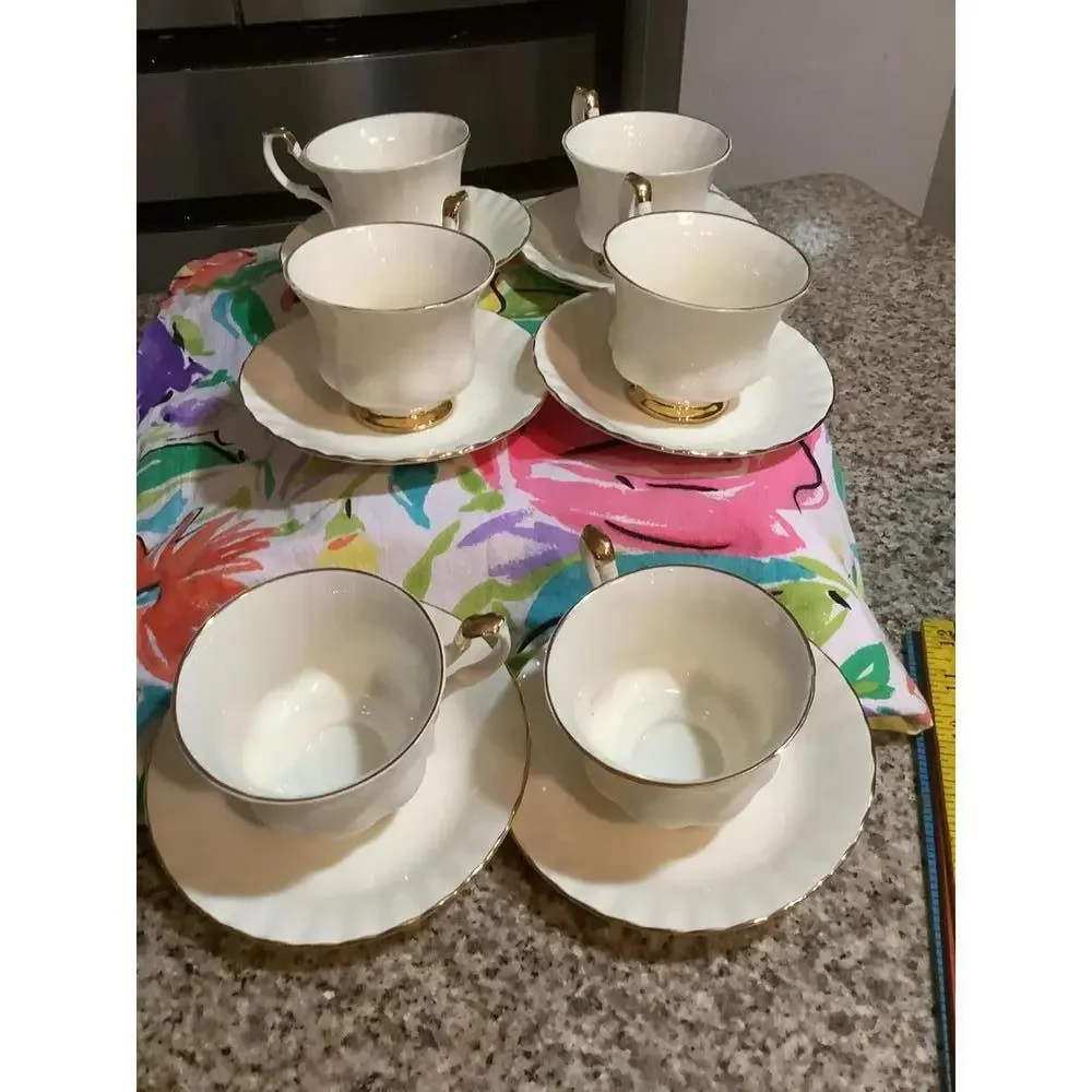 Royal Albert scalloped white