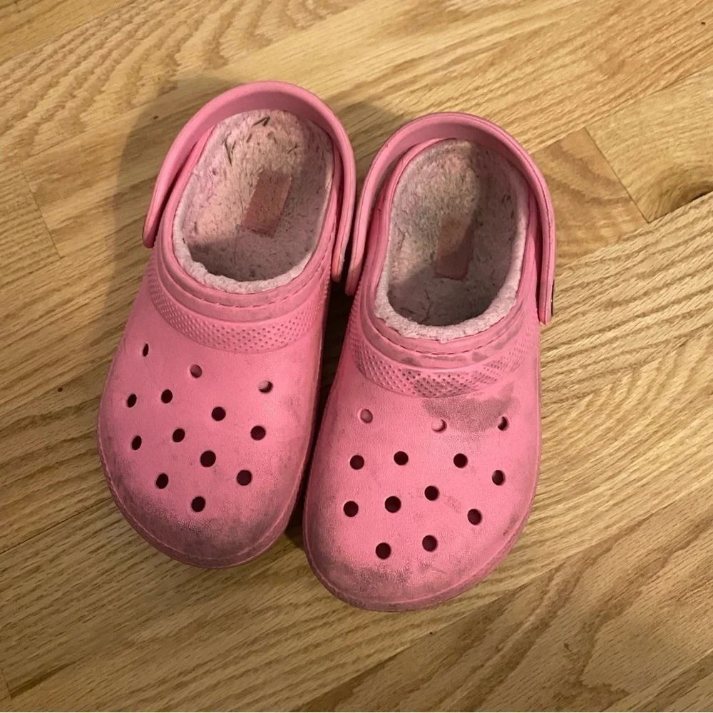 CROCS pink fleece