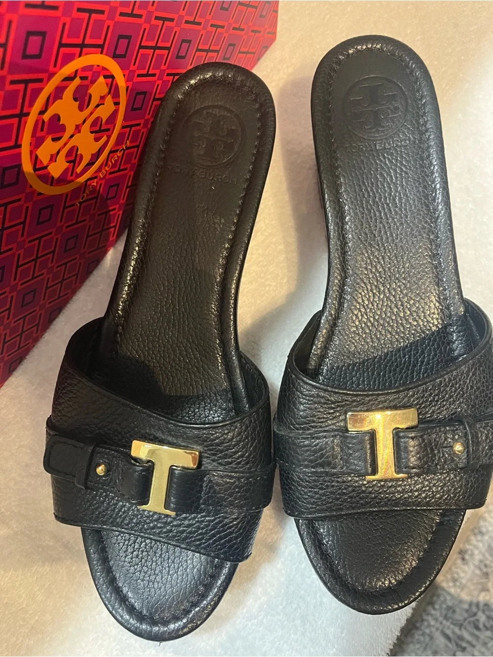 Tory Burch classic tory