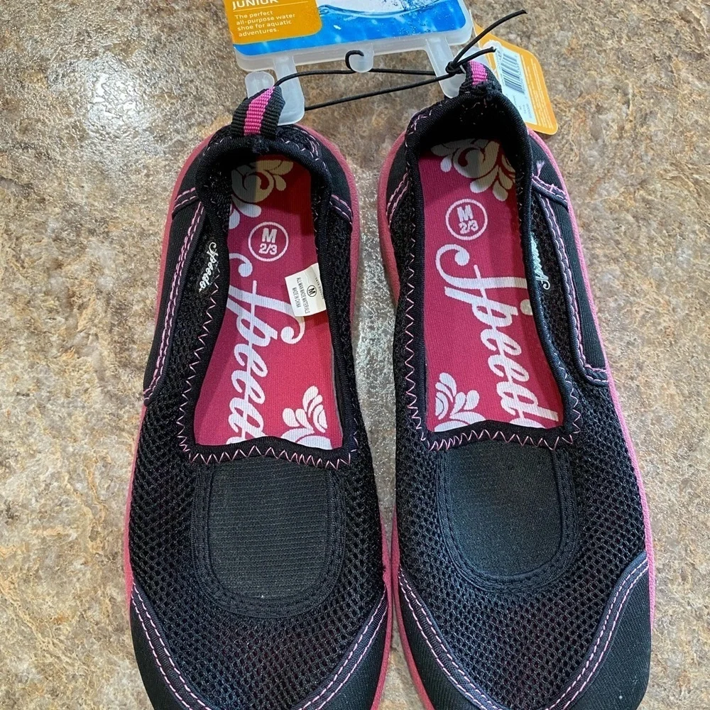 Speedo size medium