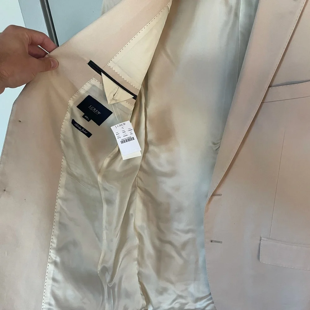 J. Crew reposhing this
