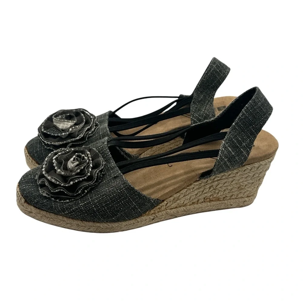 White Mountain chic black