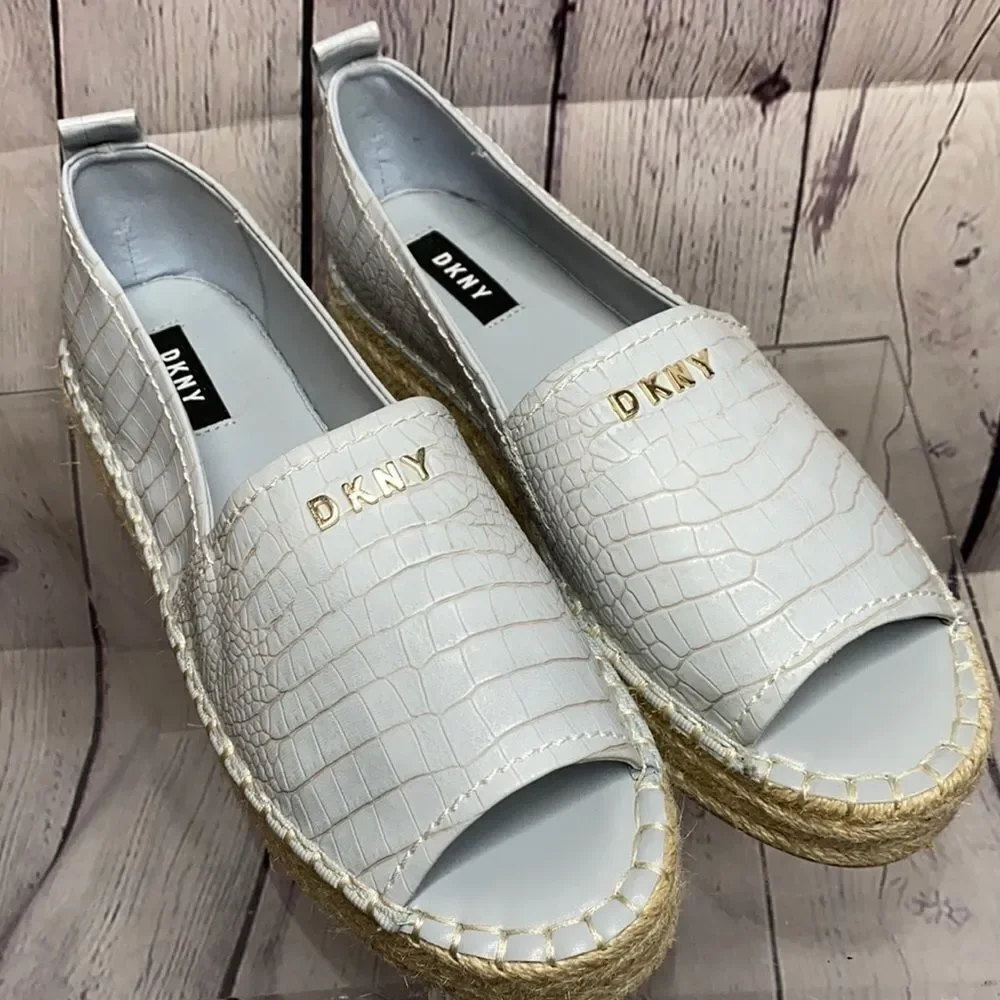 DKNY Peep Toe Mer Espadrille Powder Blue‎  8 NWOB