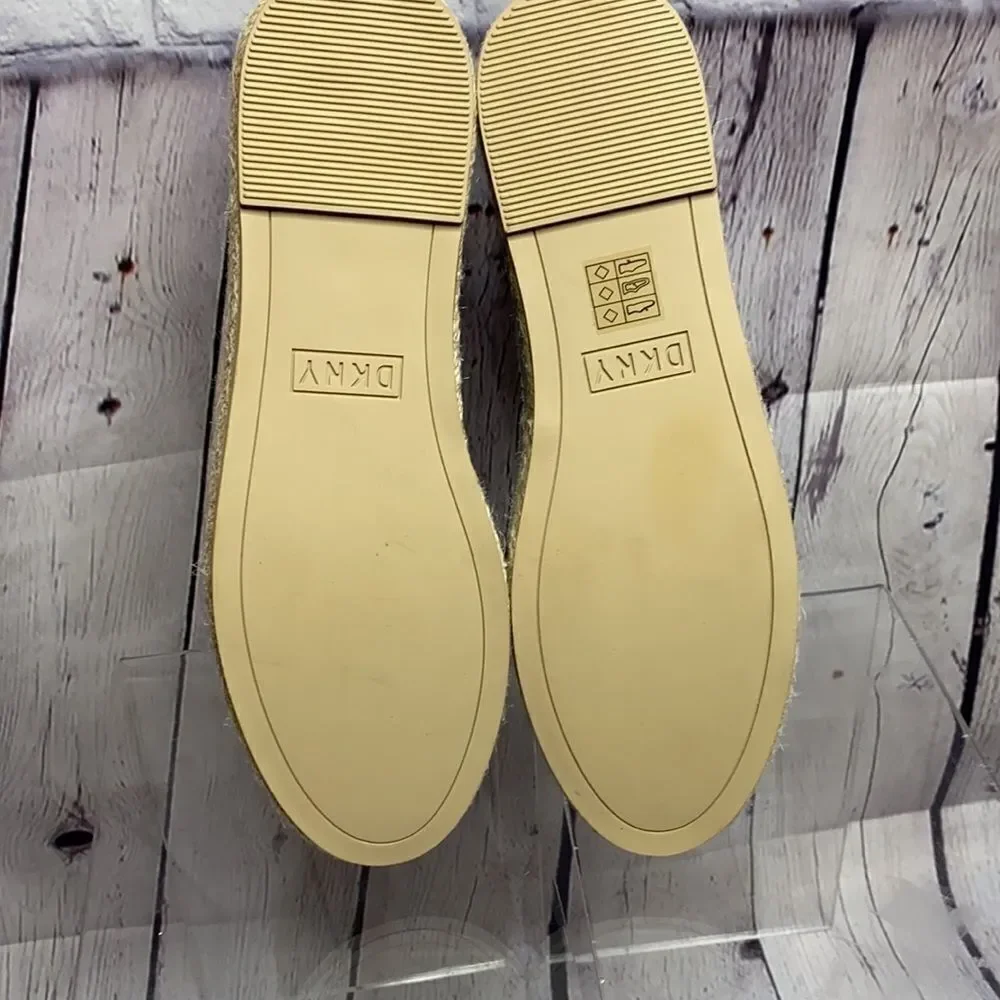Dkny nwot color