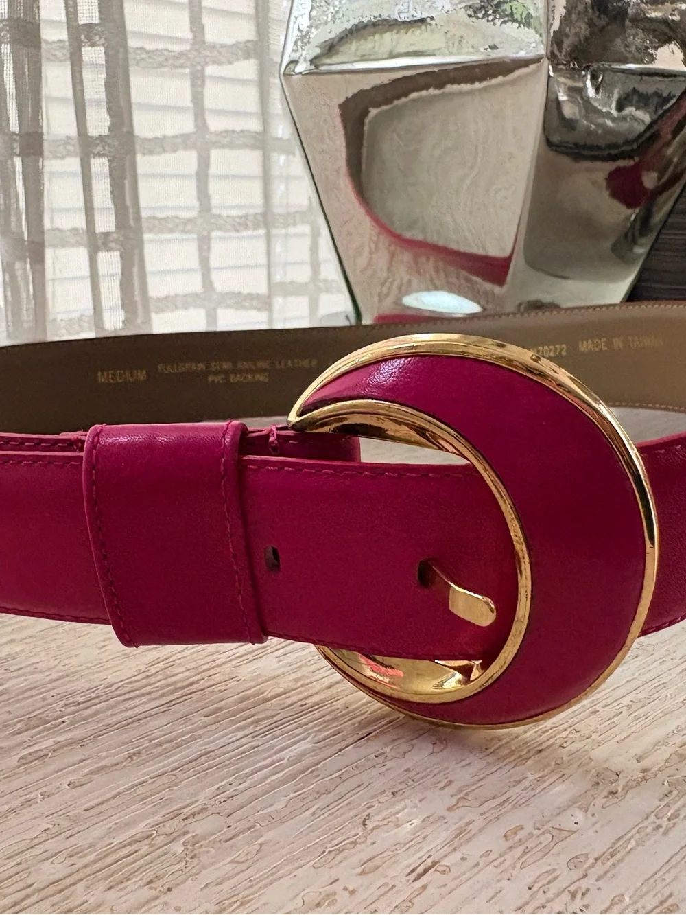 VTG Liz Claiborne Pink Leather Gold Buckle Belt Size M