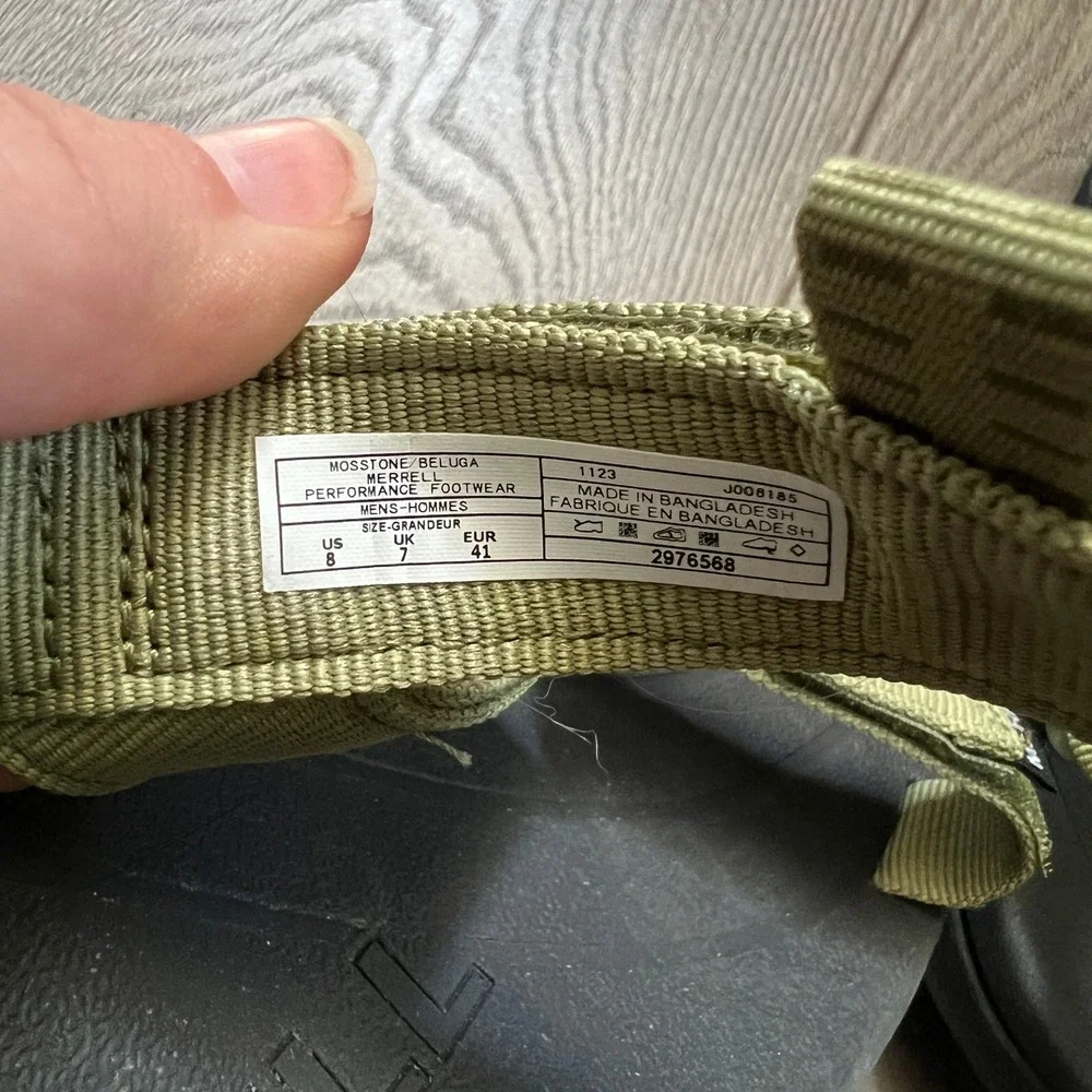 Merrell recycled 100%