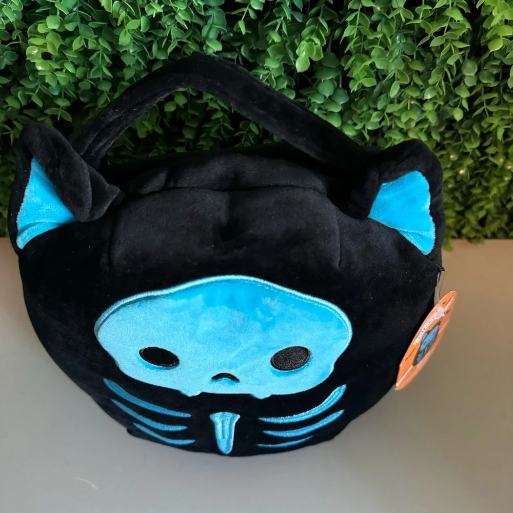 Squishmallows stump skeleton