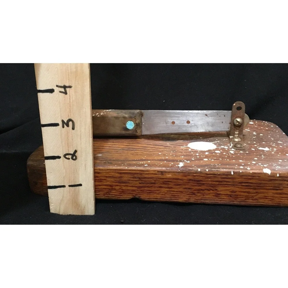 The Unbranded Brand primitive antique