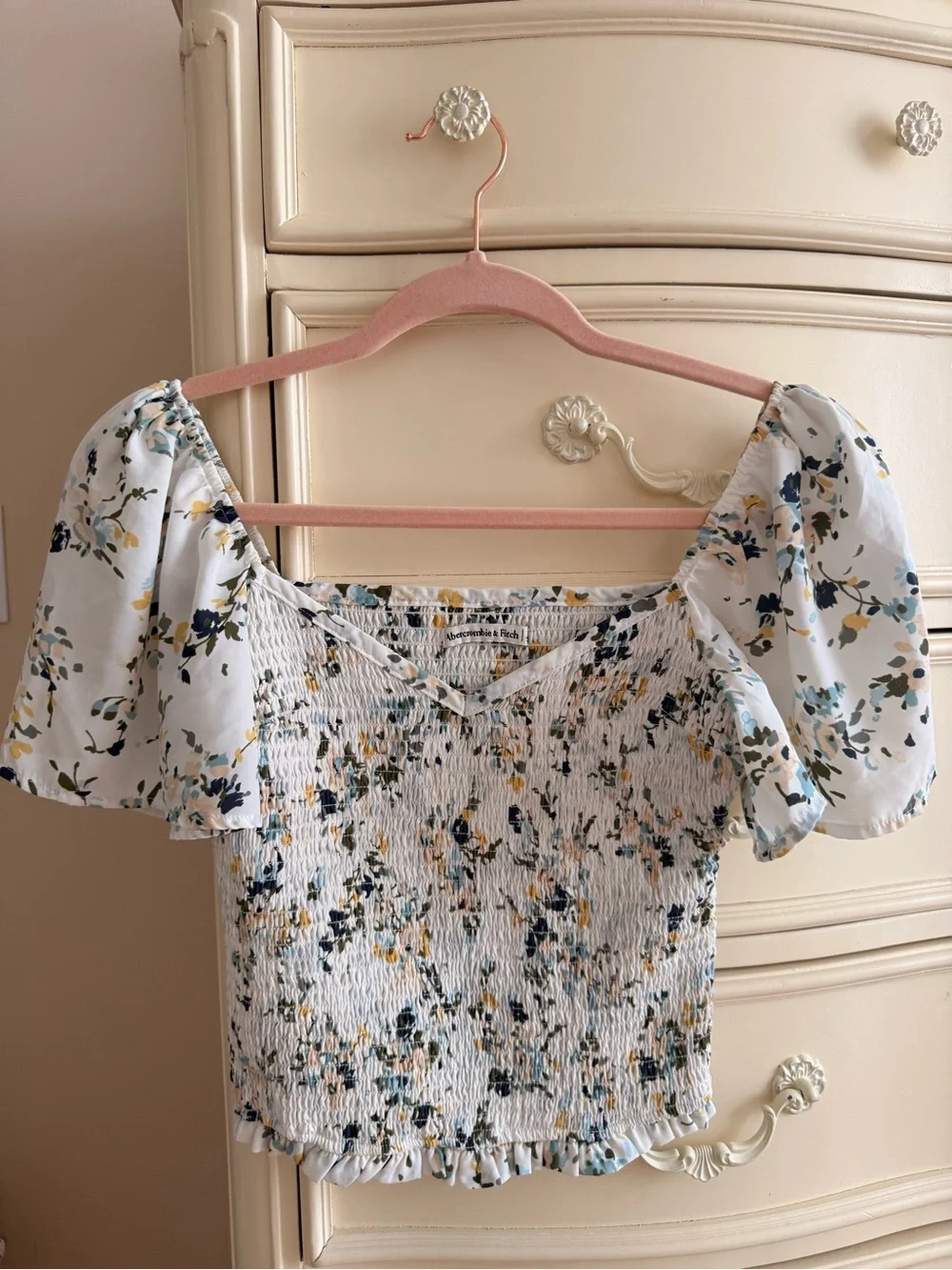 Abercrombie & Fitch Floral Puff Sleeve Top
