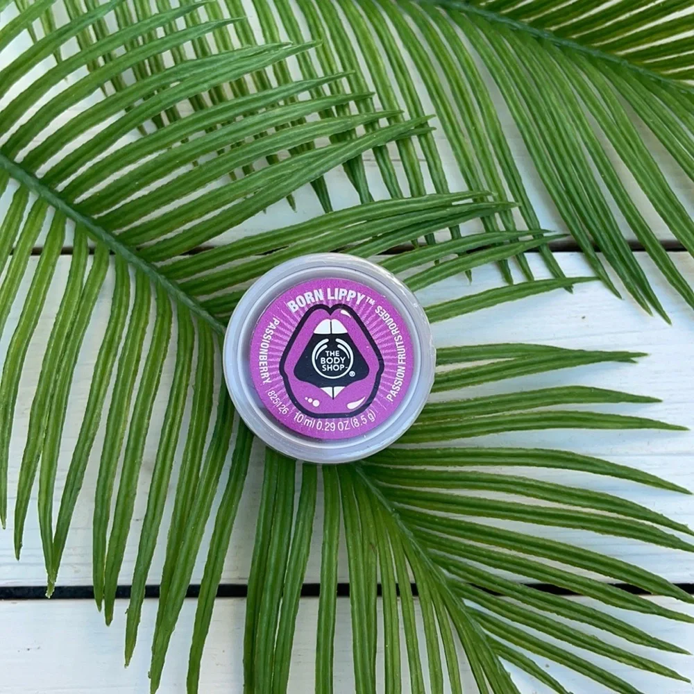 NEW The Body Shop Lip Balm Passionberry