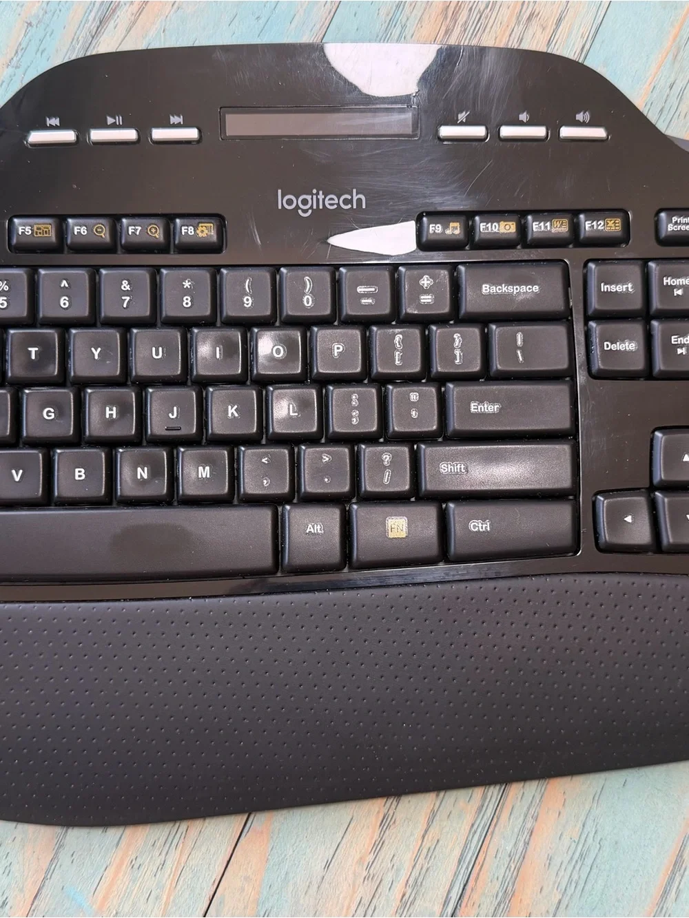 Logitech compact wireless