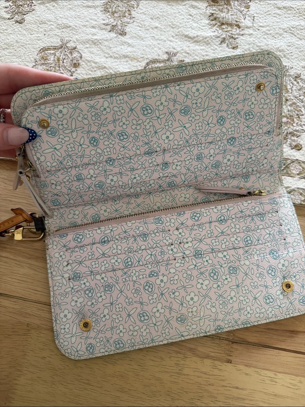 Louis Vuitton authentic louis