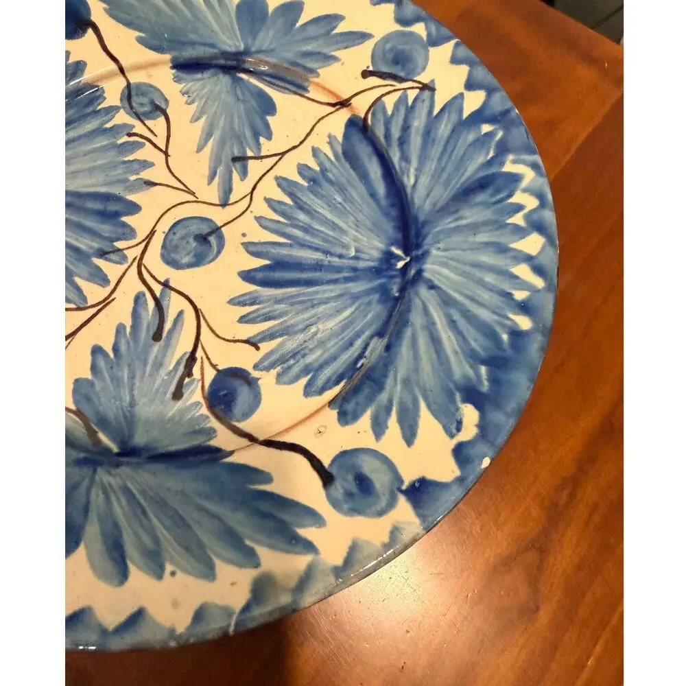 Vintage charm bold