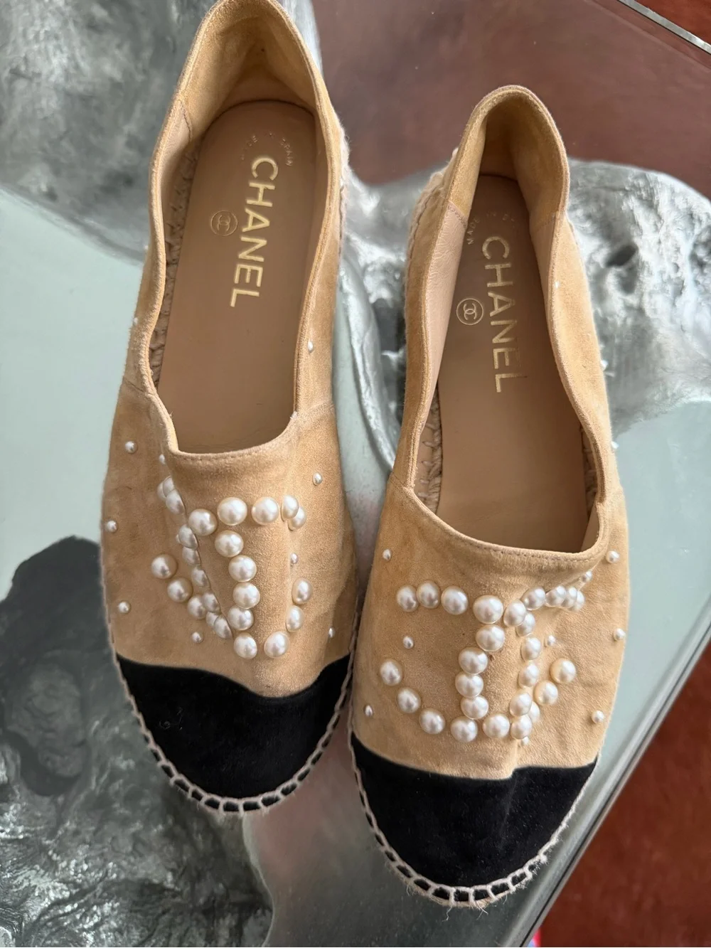CHANEL espadrilles tan