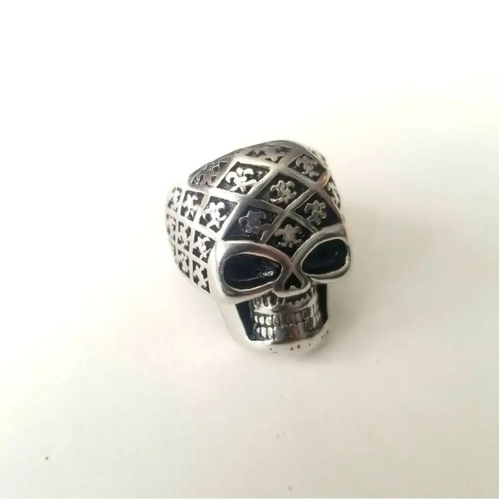 spikes check out