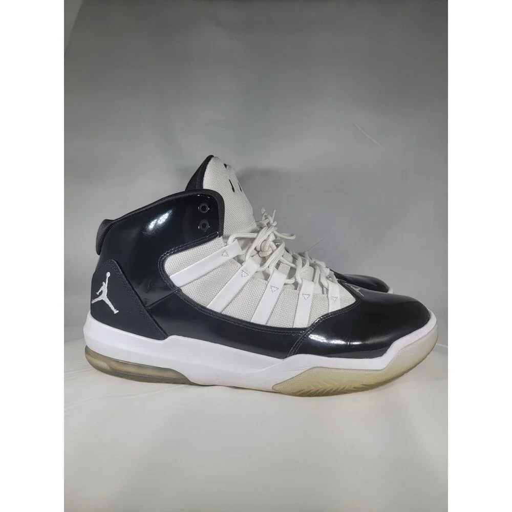 Jordan max aura