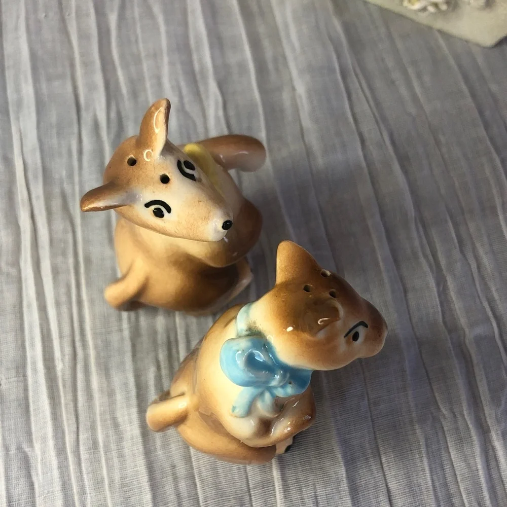 Vintage whimsical cute ceramic KANGAROO SALT & PEPPER shaker set