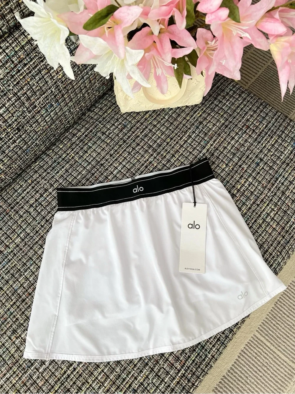 ALO Yoga minimalist waistband skirt