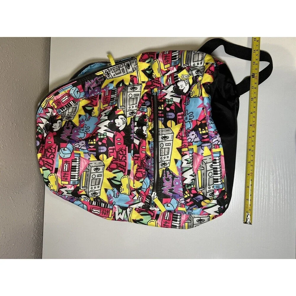 Disney compartmentadjustable artist