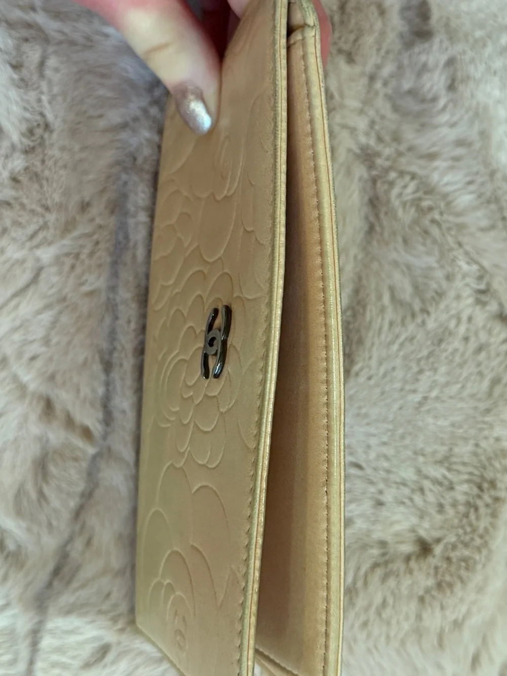 CHANEL elegant wallet
