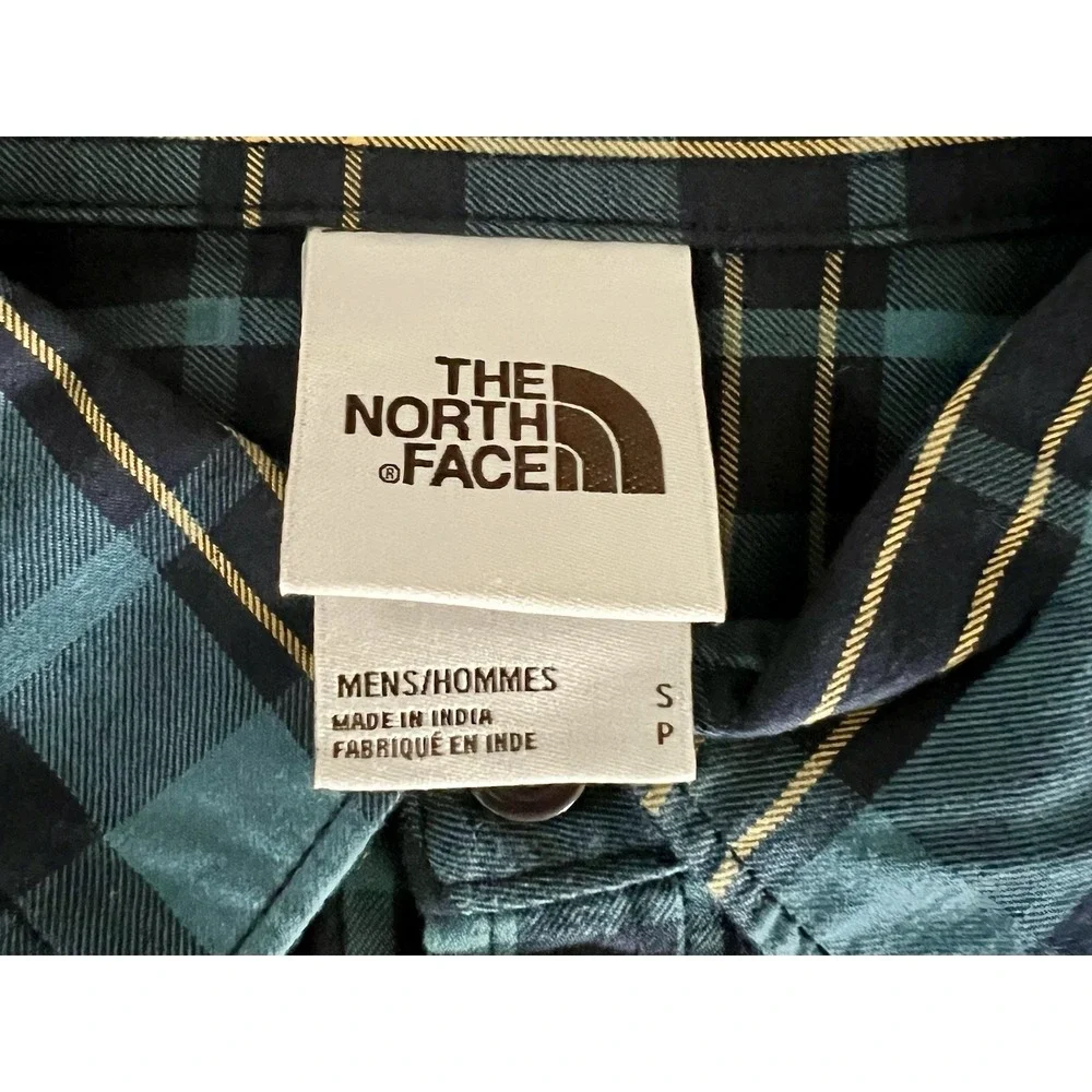 The North Face long sleeved‎ flannel mens small shirt
