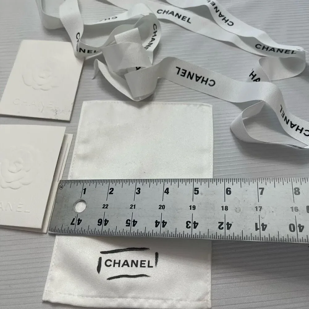 CHANEL handbag cleaning