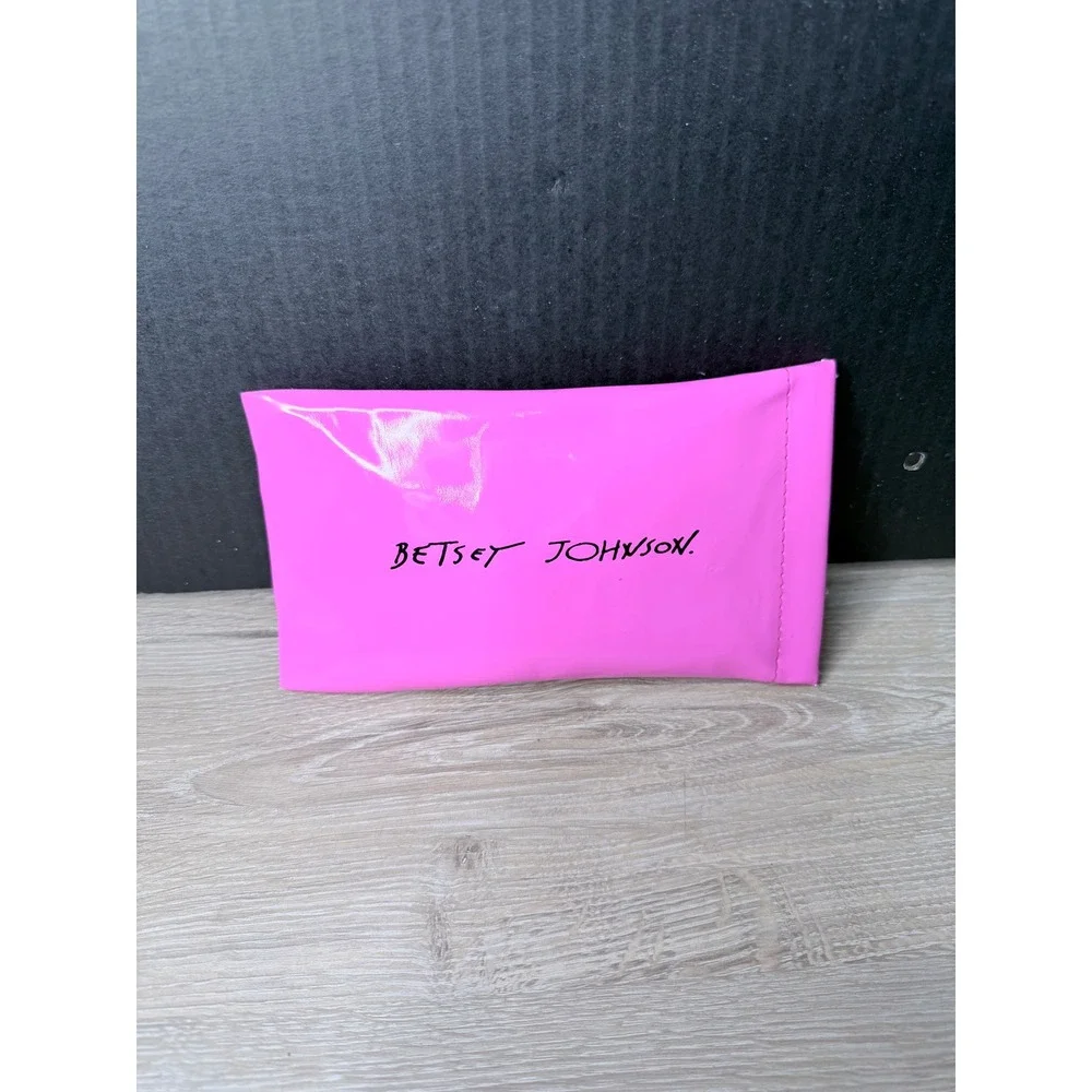 Betsey‎ Johnson Black Round Floral Embellished Sunglasses with Pink Pouch NEW