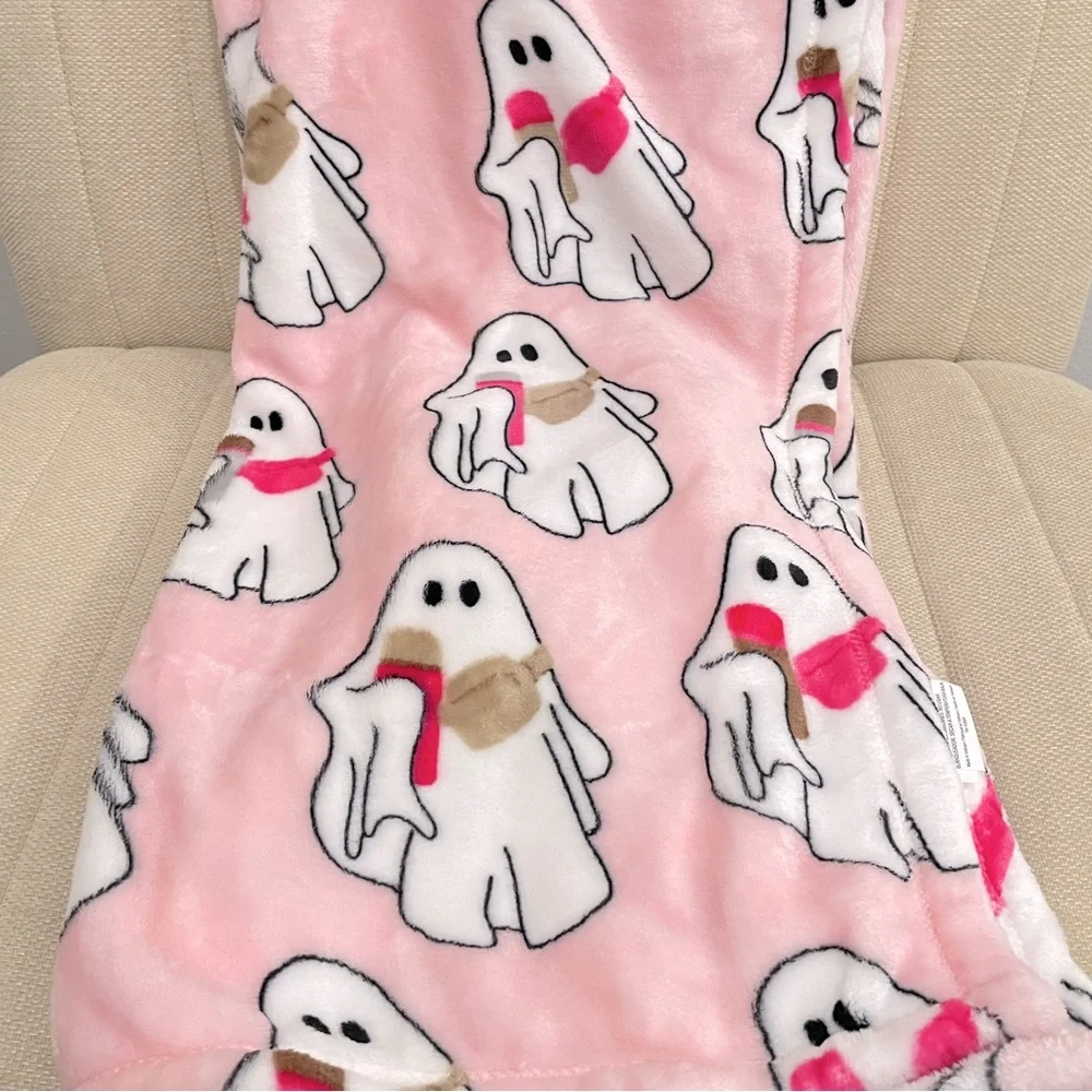 Hey Boo! cozy up