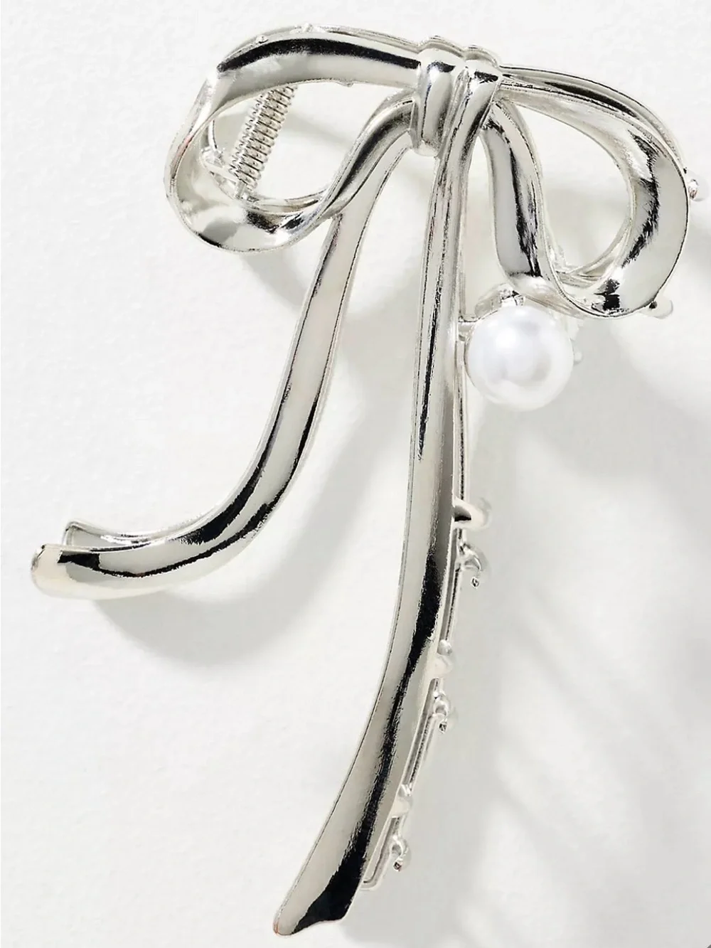 Anthropologie bow pearl