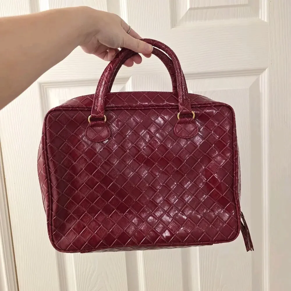 Estee Lauder sophisticated going flaws