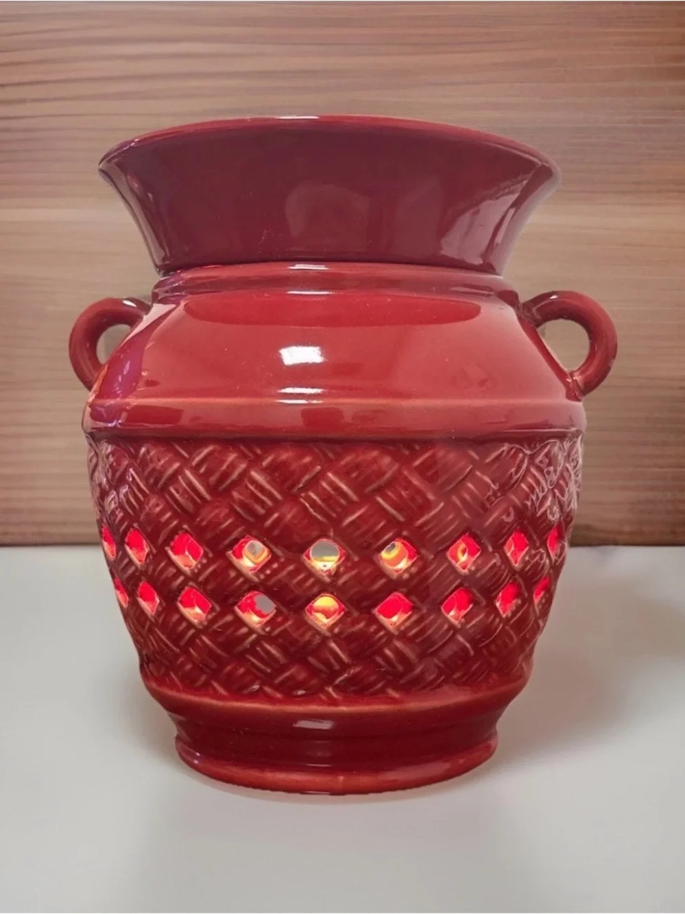 PartyLite ScentGlow Electric Wax Warmer Red/Maroon Ceramic w/Bulb EUC