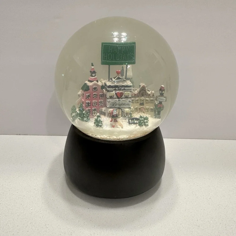 Vintage‎ Christmas BRIGHTON VILLAGE Storyland Musical Snow Globe – 