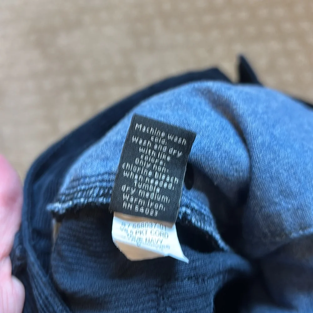 Banana Republic **** measured