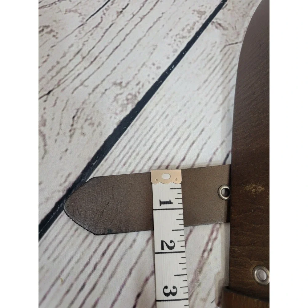 Unbranded leather belt