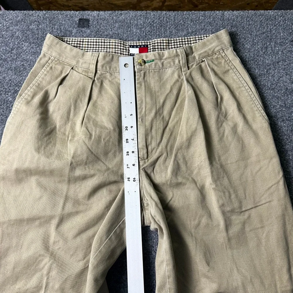 Tommy Hilfiger Chino Pants Mens Size 32X26 Beige Pleated Relaxed Fit Vintage