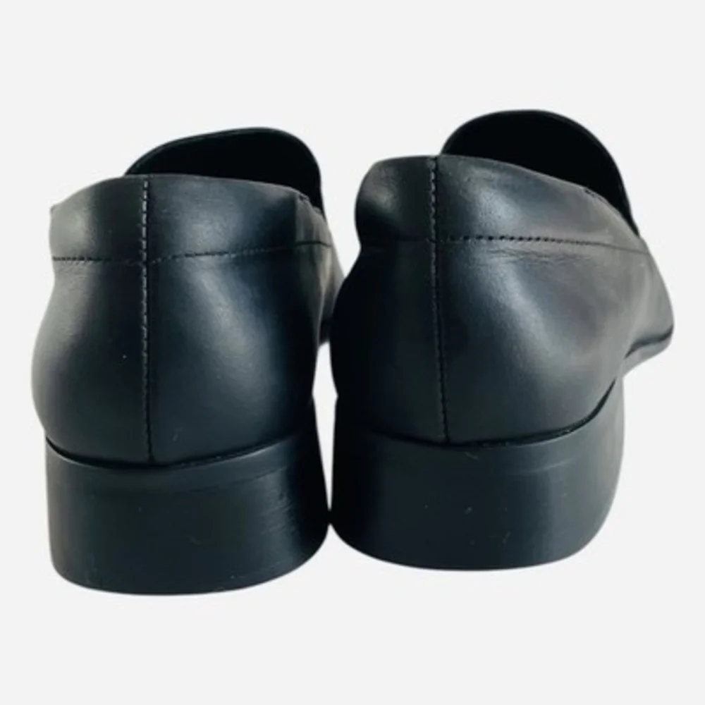 Liz Claiborne liz claiborne