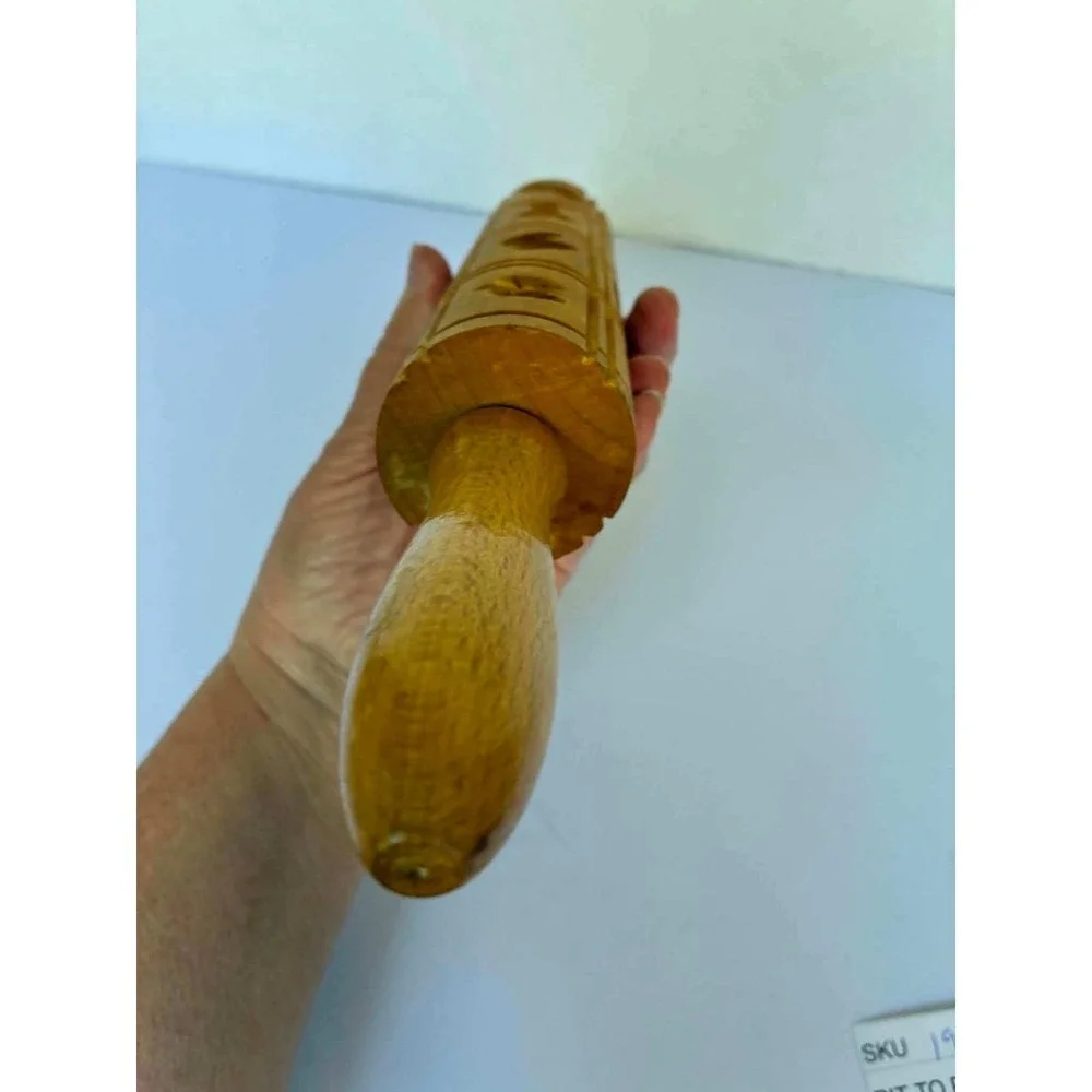 The Unbranded Brand vintage wooden
