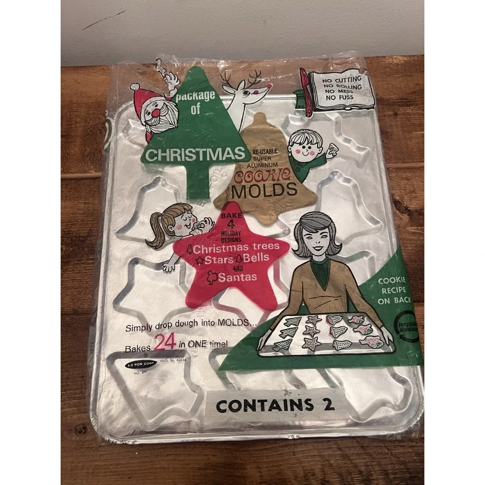 VTG  E-Z Foil  Super Aluminum Christmas Cookie Molds Pack of 2 NOS NO.851 SANTA