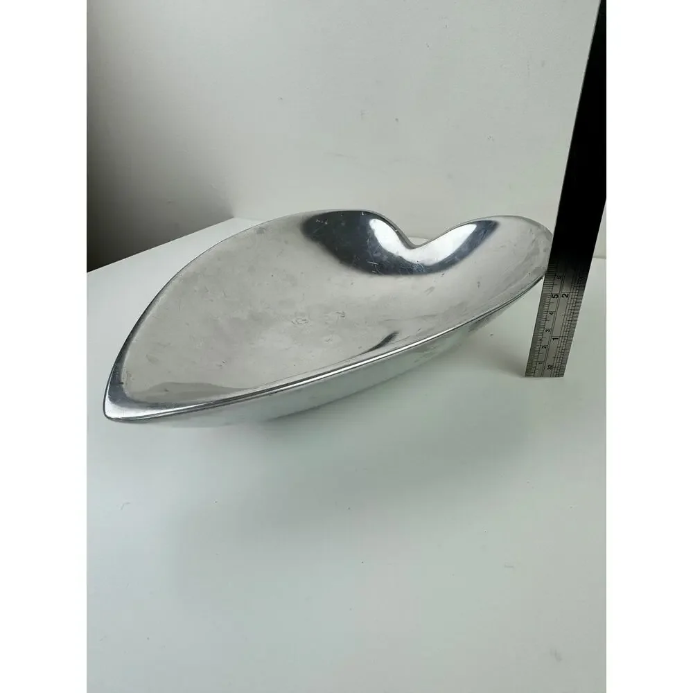 The Unbranded vintage nambe