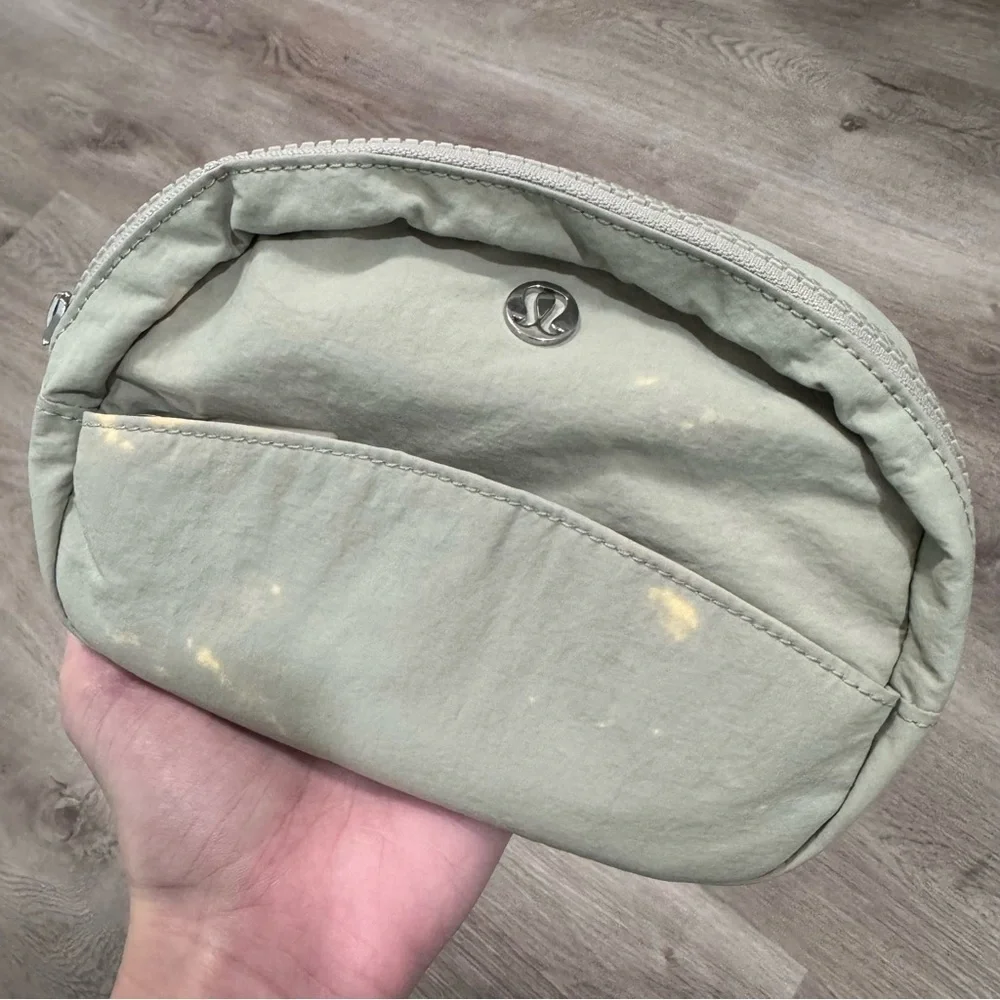 Lululemon Athletica Go Getter Pouch Mini Gray Sage Bag STAINED BLEACHED