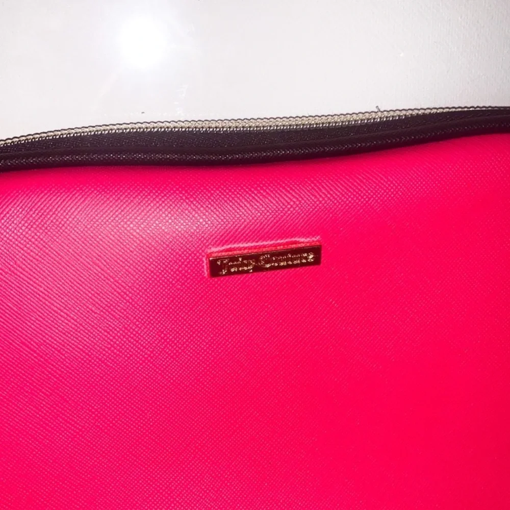 Juicy Couture new juicy
