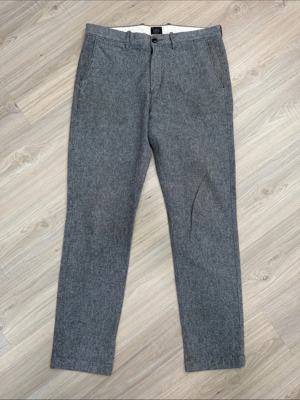 J. Crew Stretch Grey 1040 Athletic Tapered Fit Chino Pants.  Sz 32/34