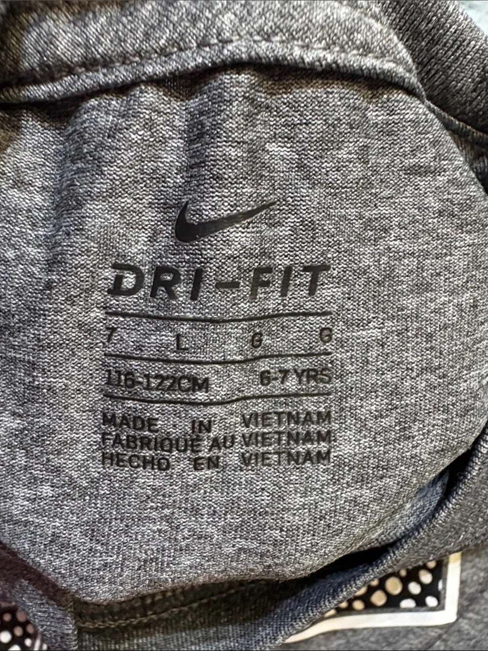 Nike kids charcoal