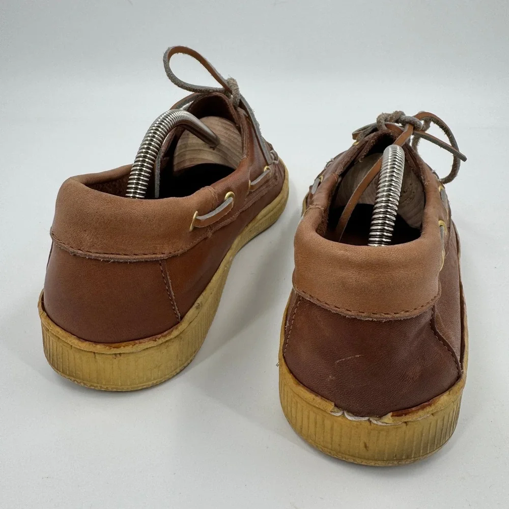 Coach vintage boat