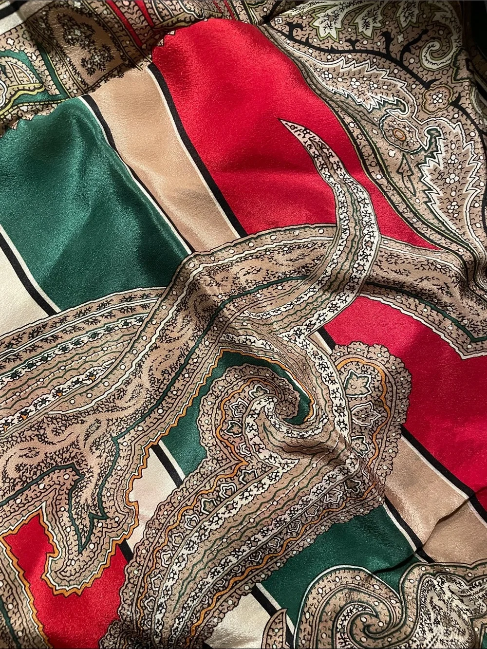 Vintage luxurious paisley