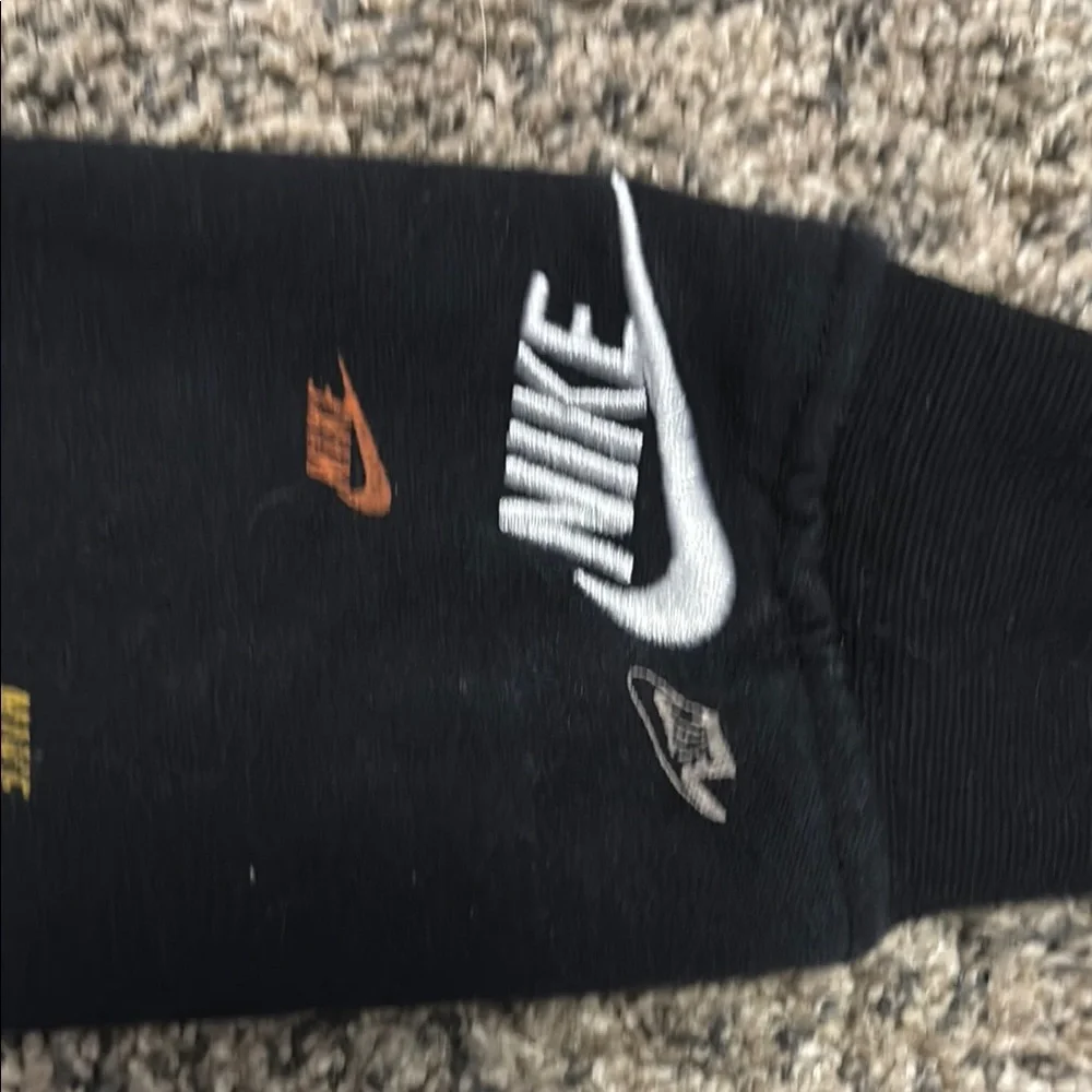Nike this sweatshirt