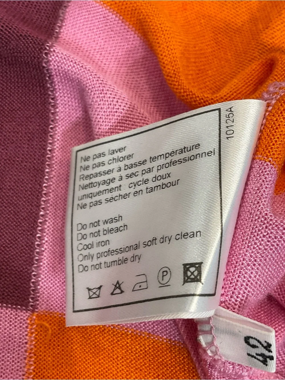 CHANEL block pattern features