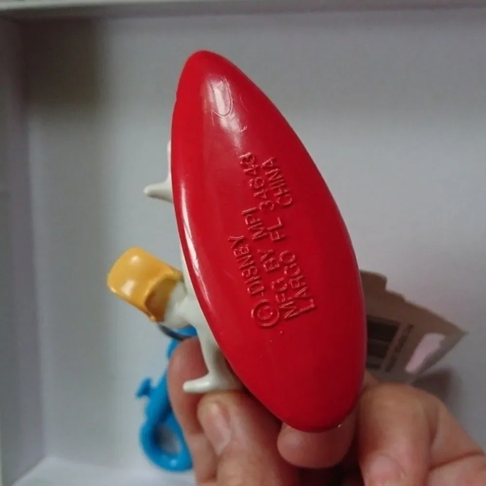 New vintage Donald Duck surfboard keychain with clip